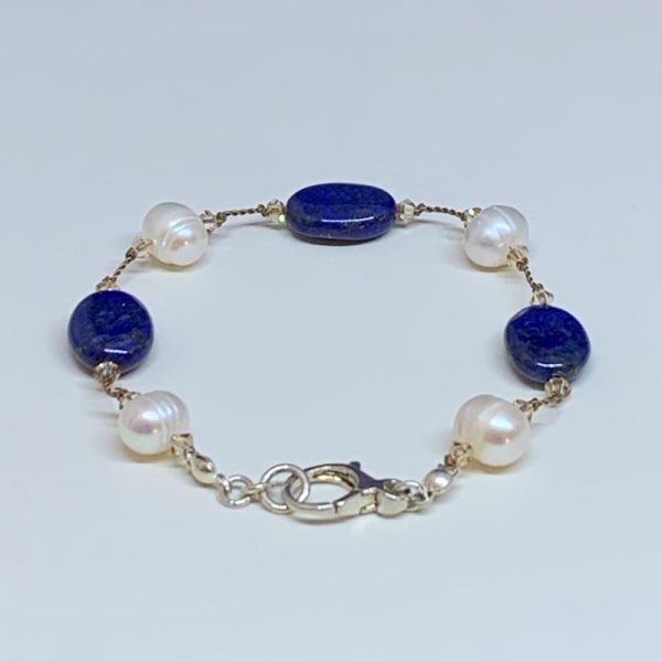 Freshwater pearl lapis lazuli bracelet