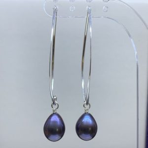 Freshwater peacock pearl earrings