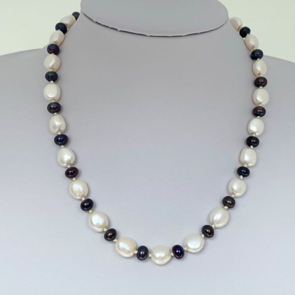 Freshwater pearl necklace