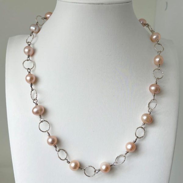 Pink Freshwater pearl necklace